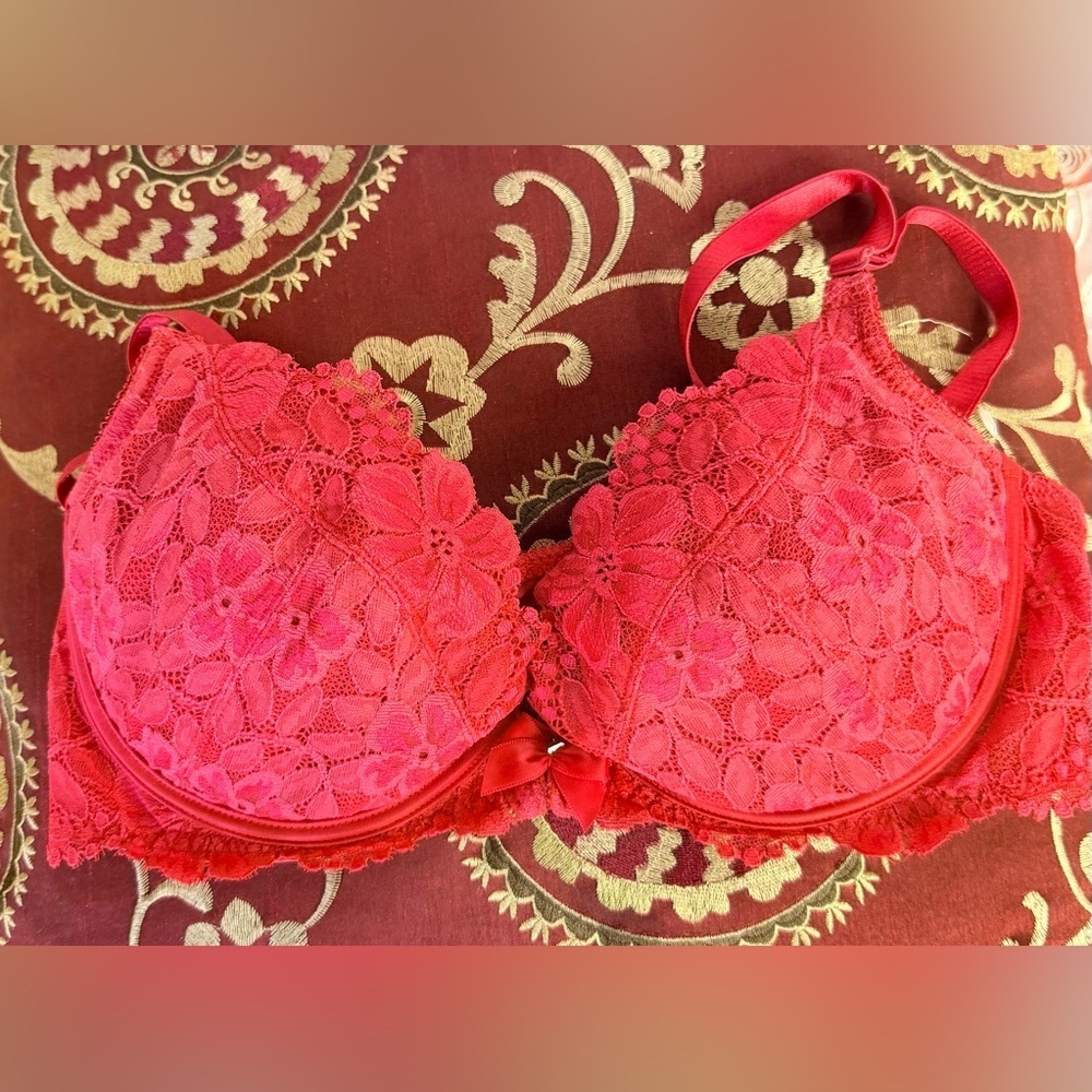Push-Up Victoria's Secret Lace Front Closure Bra Duo - Black and Red - Picture 2 of 15
